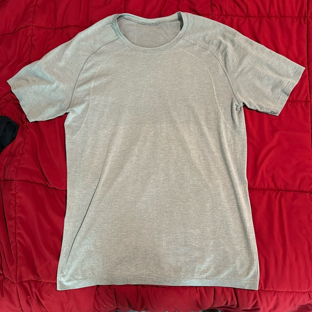 Lululemon shirt